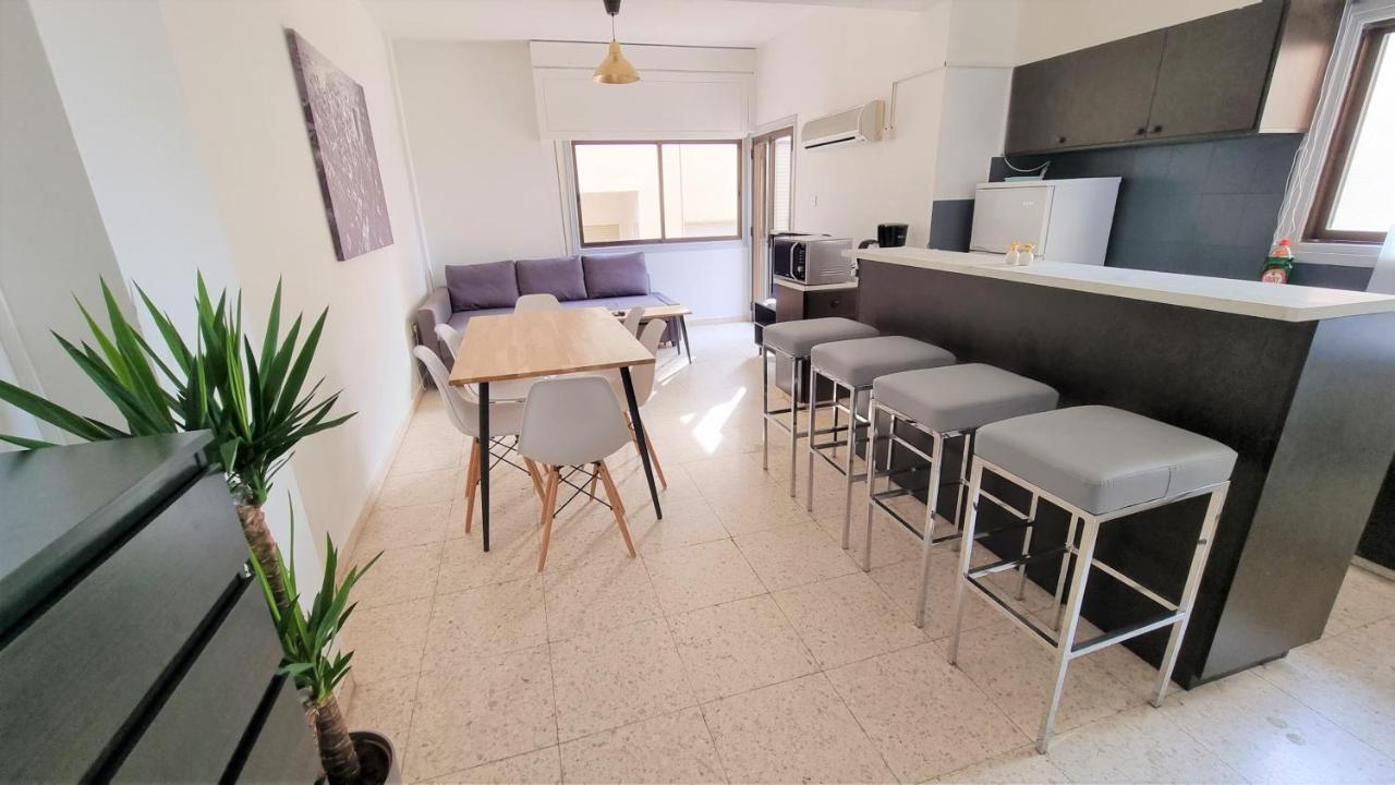 Cozy Beach Apt / 100 Mbit+ Netflix / Near Airport 拉纳卡 外观 照片